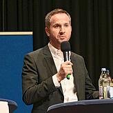 „Menschen, die in unsere Gesellschaft integriert werden sollen, müssen schnell in den Arbeitsmarkt kommen, die Sprache lernen und eine ...