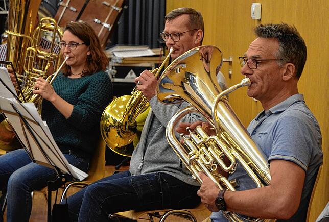 Ob Klassik, Polka oder Marsch, ob Musical oder Rock: dank intensiver Probenarbeit sind die Musiker der Stadtkapelle allen ...