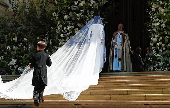 Meghan bei ihrer Ankunft an der St. George's Chapel.