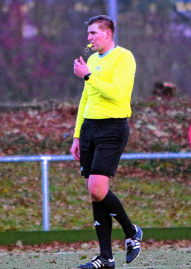 Bild 6: SC Markdorf gewinnt letztes Heimspiel 2024 mit 3:0 gegen FC Bodman-Ludwigshafen. Die besten Bilder!