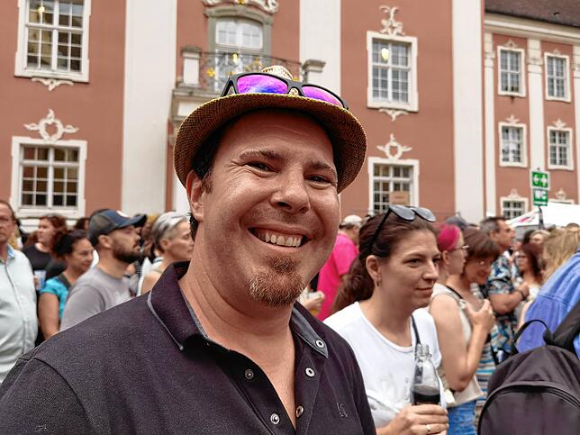 Bild 17: Johannes Oerding tritt in Meersburg auf: 4.000 Fans feiern begeistert