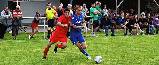 Zuversicht: Beim mit 5:1 gewonnenen Gastspiel mit der U17 des SC Freiburg, im Sommer 2019 in Jestetten gegen die U18 des FC Winterthur, ...
