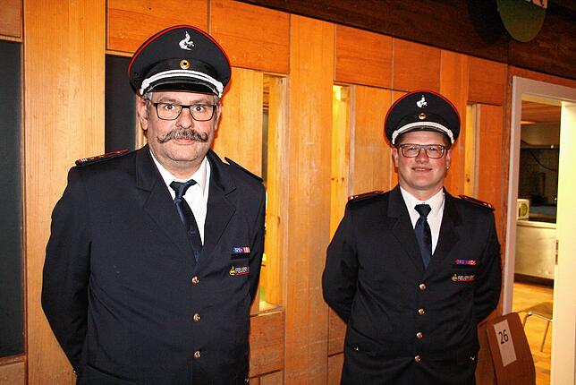 Bestätigt: Thomas Mutter, Kommandant der Freiwilligen Feuerwehr Görwihl (links), und sein Stellvertreter Georg Masuch.