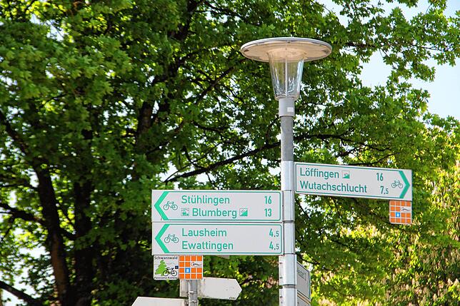 Hinweisschild in Münchingen auf den Panorama-Radweg.