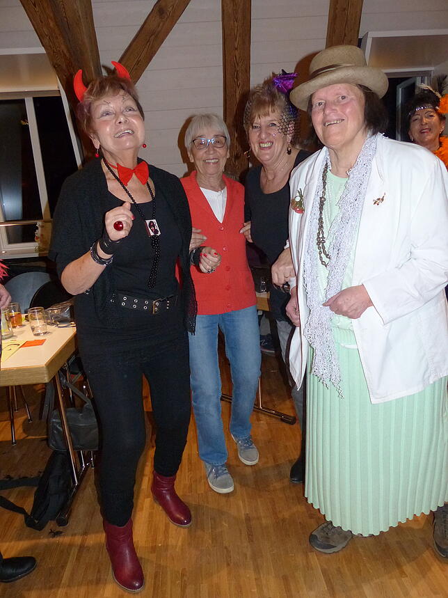 Bild 12: Alle Bilder zur Frauenfasnet der Katholischen Frauengemeinschaft Markdorf (1)