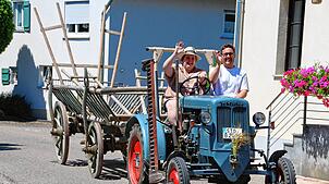 Bild : Dorf-Musik-Fest und Bezirksmusikfest in Menningen