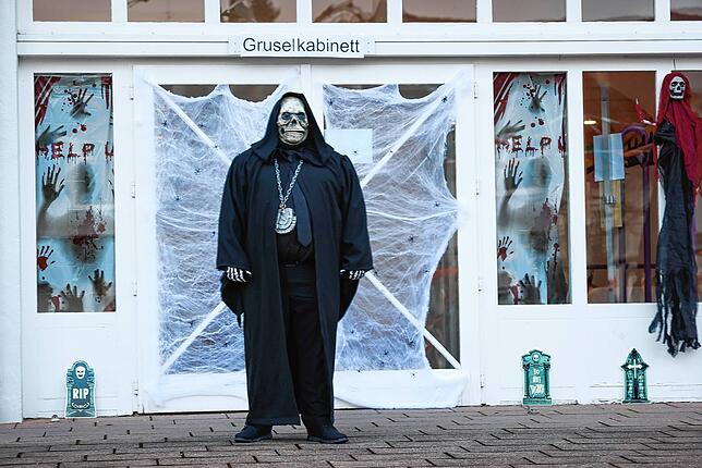 Bild 13: Die besten Bilder vom Rathaussturm in Moos