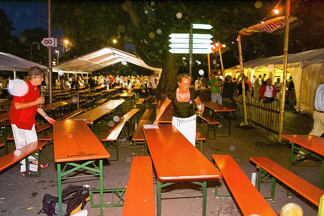 Bild 9: Bilder vom Sturm-Inferno beim Seehasenfest 2004