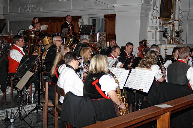 Der Musikverein Todtmoos-Weg eröffnete das Kirchenkonzert in der Pfarrkirche St. Zeno in Herrischried.