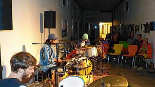 Sebastian Wolfsgruber, Simon Popp und Flurin Glück (von links) präsentieren in der Kunsthalle ein Musikprogramm der besonderen Art. ...