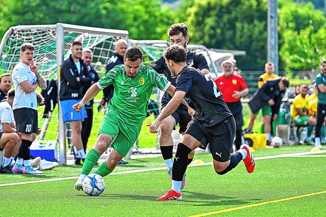 Bild 3: FC Wittlingen sichert sich mit 2:1 beim SV Herten den Meistertitel – und wir haben Fotos!