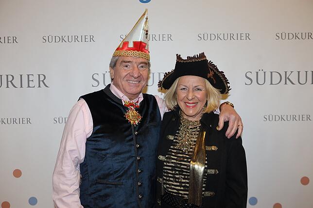 Bild 28: An der SÜDKURIER-Fotowand: Das sind die Gäste der Fernsehfasnacht (Teil 4)