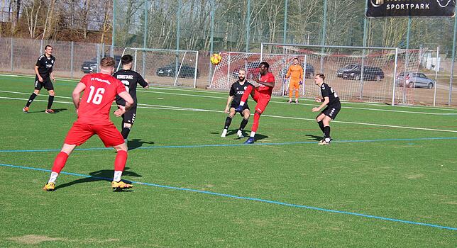 Bild 15: Die besten Bilder vom Landesliga-Verfolgerduell FC Pfaffenweiler gegen SC Konstanz-Wollmatingen