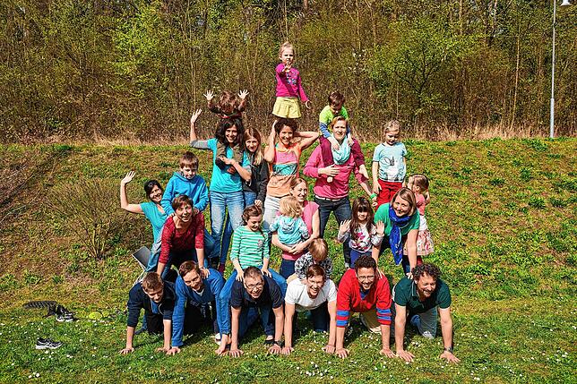 Ein Bild der Kerngruppe der Grünen Wohnvielfalt. Die Mitglieder wünschen sich, dass es schneller vorangeht.