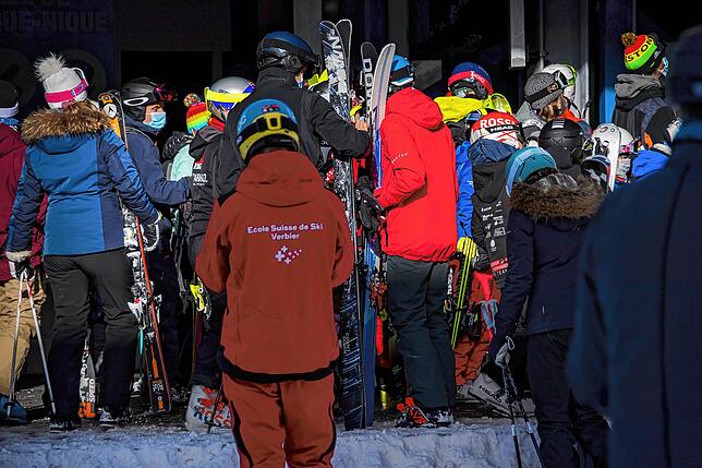 Müssen Skigebiete wie hier in Verbier schließen? Das überlässt die Schweiz den Kantonen.