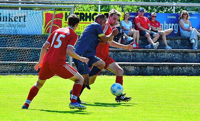 Bild 46: SV Albbruck besiegt den SV Eggingen mit 3:2 – und wir haben Fotos!