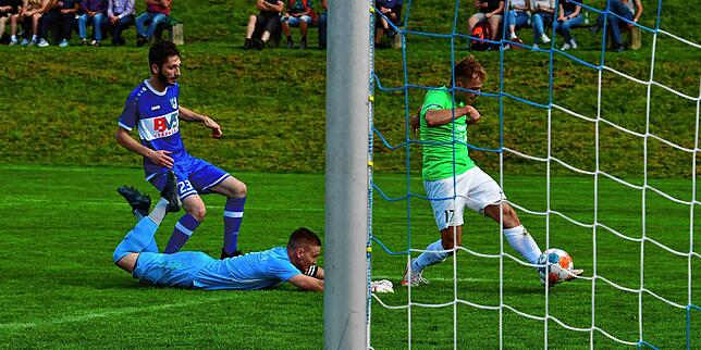 Bild 34: FC Erzingen besiegt Verfolger SG Mettingen/Krenkingen knapp mit 2:1 &ndash; und wir haben die Bilder!
