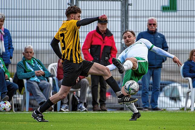 Bild 27: SV Nöggenschwiel gewinnt Derby beim SV Waldhaus mit 2:1 &ndash; und wir haben Bilder!
