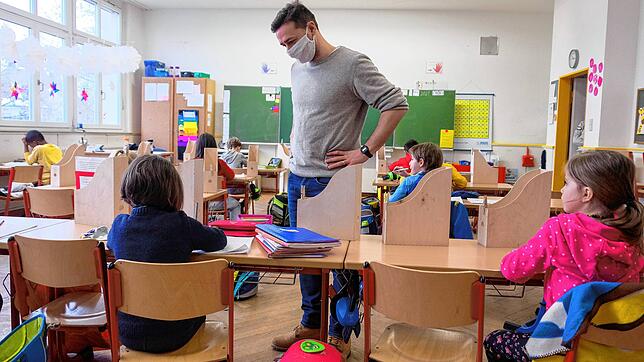 In Schulklassen werden künftig mehr Kinder sitzen &ndash; nicht nur mit Blick auf Corona-Regelungen, sondern auch auf steigende ...