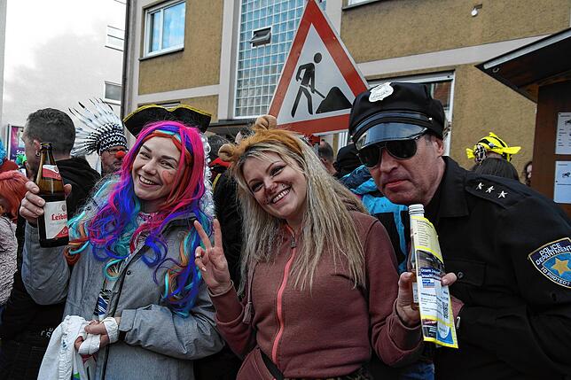 Bild 11: Bilder vom Narrensprung der Narrenzunft Seegockel in Friedrichshafen (3/3)