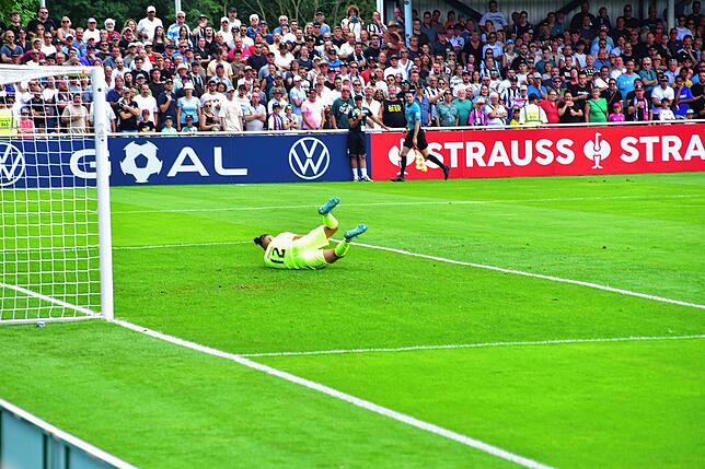 Bild 29: Pokalspiel  gegen Heidenheim: Fans feiern FC 08 Villingen trotz Niederlage