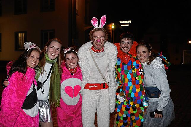 Bild 23: Konstanzer Straßenfasnacht 2025: Weiter geht‘s – auch am Fasnachtssamstag sind die Narren los