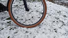 Vorsicht ist geboten bei den winterlichen Verhältnissen für Radfahrer. Auch Autofahrer sind am Montag in der Region vereinzelt ins ...