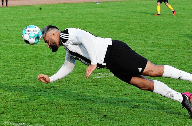 Bild 6: VfR Horheim-Schwerzen feiert gegen C.S.I. JR Laufenburg einen klaren 6:1-Erfolg &ndash; und wir haben die Bilder!