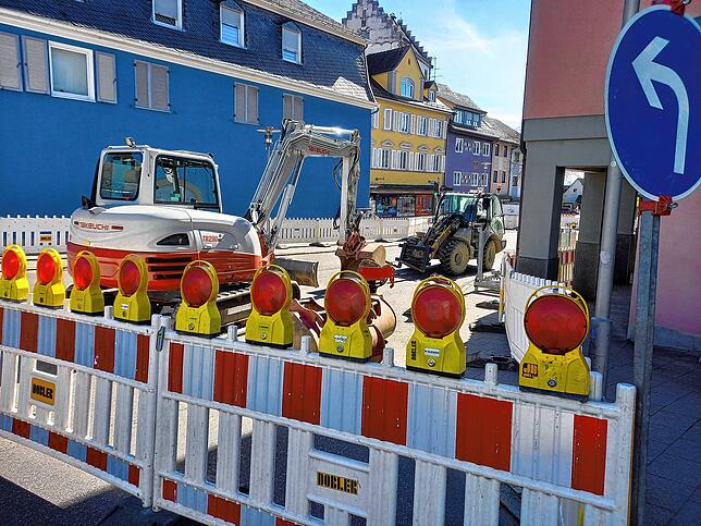 Der Stadtgraben ist im Bereich Untertor seit Montag komplett gesperrt. Nur Fußgänger können die Baustelle passieren. Autofahrer, die von ...