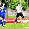 Phantom-Tor: Torwart Marco Weber hält den Ball augenscheinlich vor der Linie, für den Unparteiischen war der Ball zuvor aber &ndash; zum ...