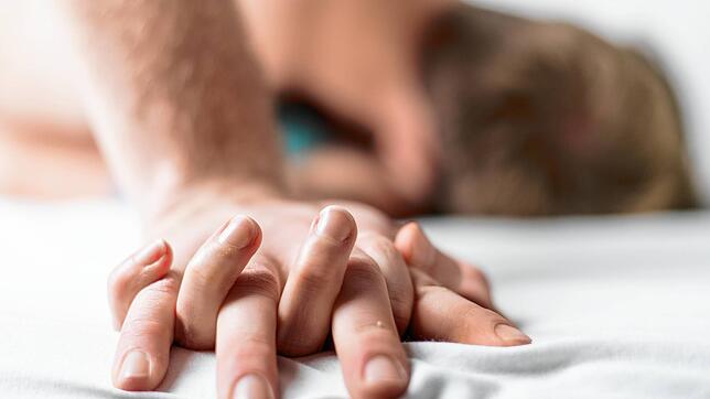 Bild : Wird hier Liebe gemacht? Oder jemand umgebracht? Wie Martin Walser in seinen frühen Romanen weibliche Lust beschreibt