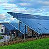 Eine Photovoltaikanlage im Gewerbegebiet Bruck im Hohenfelser Ortsteil Liggersdorf.