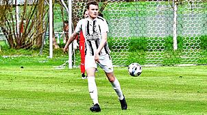 Auf Titelkurs: Manuel Pinke – hier ein Archivfoto – brachte den FC Wittlingen gegen den FC Schlüchttal in Führung. Weil die Verfolger ...