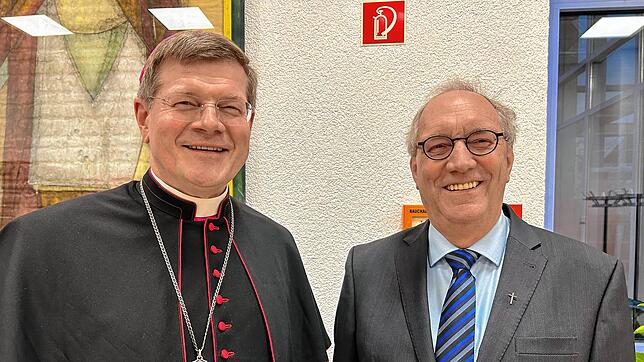 Der Freiburger Erzbischof Stephan Burger (links) und Dekan Josef Fischer beim Neujahrsempfang im Januar 2025 in VS-Villingen. ...