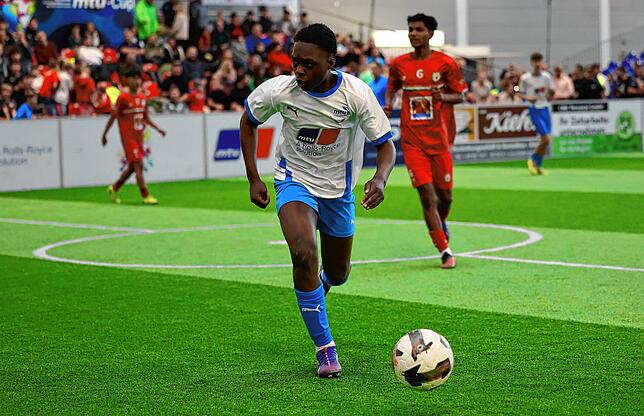Bild 45: Fußball-Nachwuchsstars in Friedrichshafen! Unsere große Bildergalerie vom MTU-Cup!
