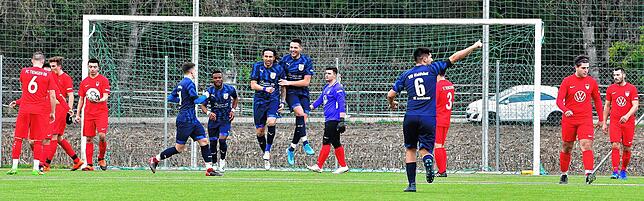 Bild 24: VfB Waldshut düpiert Schlusslicht FC Tiengen 08 im Derby mit 7:0 &ndash; und wir haben Bilder!
