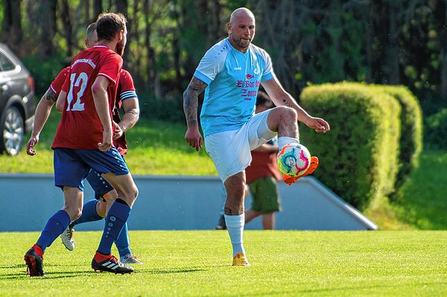 Bild 20: Bilder vom 3:1-Sieg der SG Höchenschwand/Häusern im Kreisliga A-Aufstiegsspiel beim FC Erzingen II