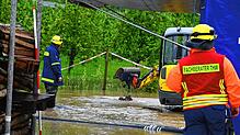 In Stockach steht das Hochwasser nach zwei heftigen Regentagen ziemlich hoch.