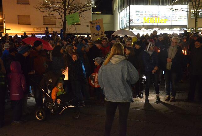 Bild 1: Bilder von der zweiten Klima-Demo in der Markdorfer Innenstadt