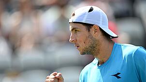 Jan-Lennard Struff gewinnt sein Erstrundenmatch in Stuttgart.