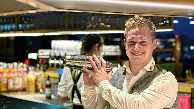 Timo Köhler ist Chef in der Skybar im &bdquo;Lukullum&ldquo;.