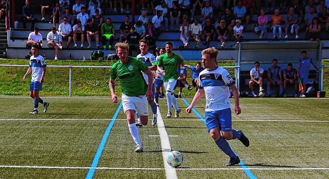 Bild 31: Die besten Bilder vom Bezirksliga-Spitzenspiel FV Tennenbronn gegen FC Furtwangen