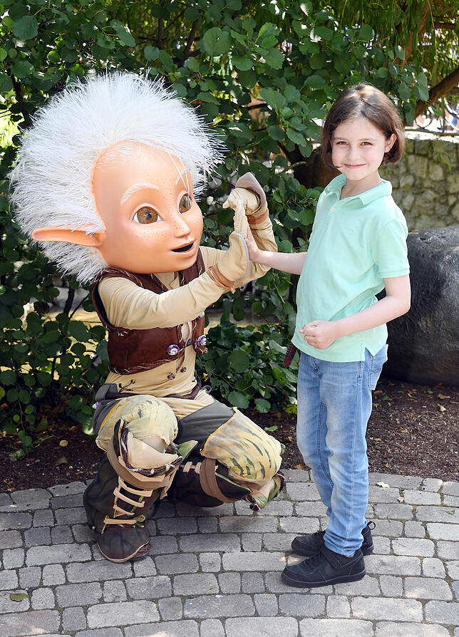 Der achtjährige Turbo- schüler Laurent Simons aus Amsterdam besucht den Europa-Park. Laurent hat sein Abitur mit acht Jahren bestanden. ...