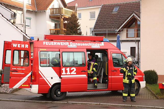 Bild 3: Die Bilder zum Feuerwehreinsatz in Allmendshofen: Eine defekte Heizung beginnt zu brennen