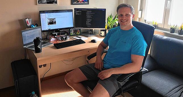 Dimitry Cheprak ist IT-Consultant beim Softwaredienstleister Double Slash in Friedrichshafen – und arbeitet im Homeoffice.