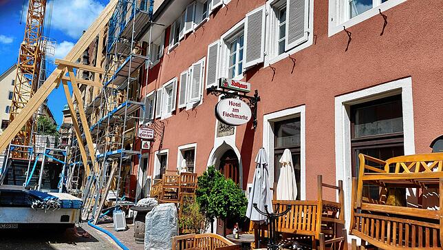 Das Hotel am Fischmarkt und die Weinstube Zum guten Hirten liegen direkt neben dem Stadlerhaus. Noch ist unklar, ob die ...