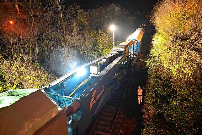 Bild 12: 300 Tonnen schwerer Trafo-Transport – hier die spektakulärsten Einblicke!