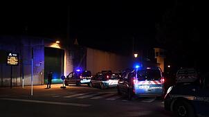 Bild : Geiselnahme in Gefängnis im Elsass: Häftlinge geben auf