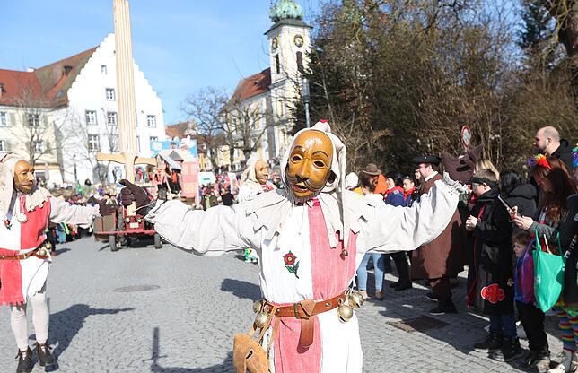 Bild 12: Narren erobern Donaueschingen: Die besten Bilder vom Umzug 2025