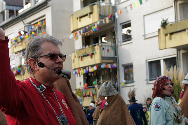 Bild 2: Bilder vom Narrensprung in Friedrichshafen